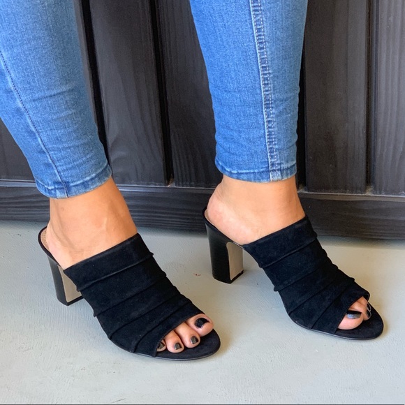 Black Peep Toe Slip On Ruched Block Heel Mule - Picture 3 of 6